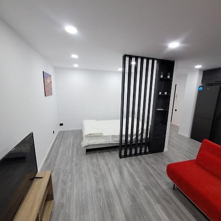 Studio 88 Bukares Bagian luar foto