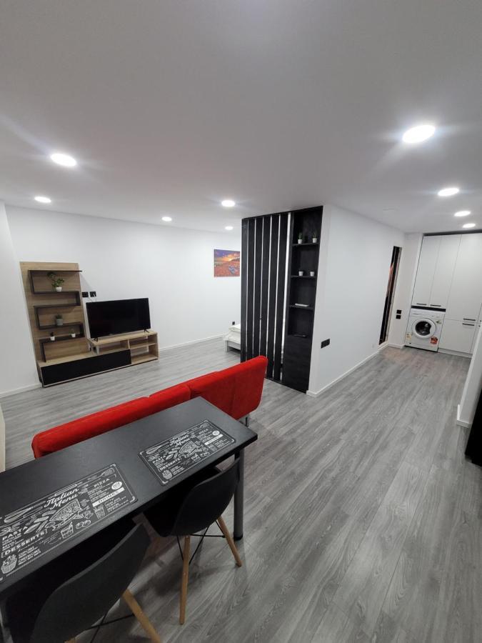 Studio 88 Bukares Bagian luar foto