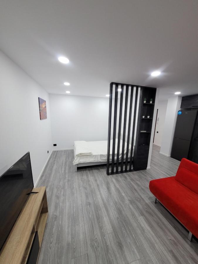 Studio 88 Bukares Bagian luar foto