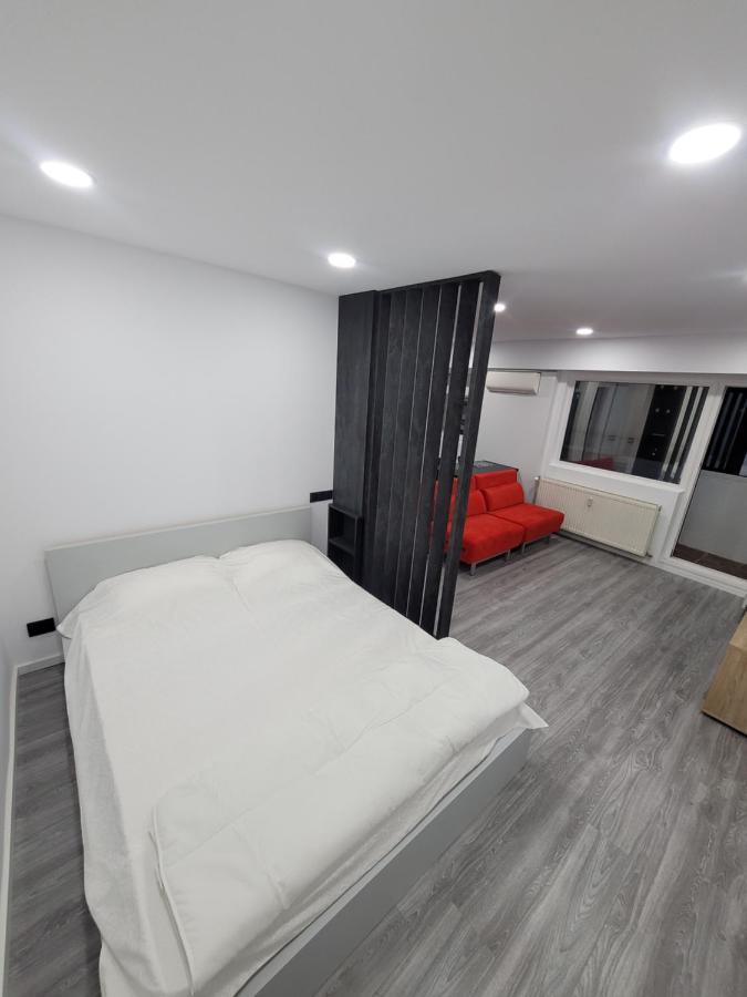 Studio 88 Bukares Bagian luar foto