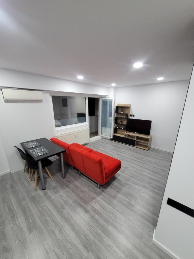 Studio 88 Bukares Bagian luar foto